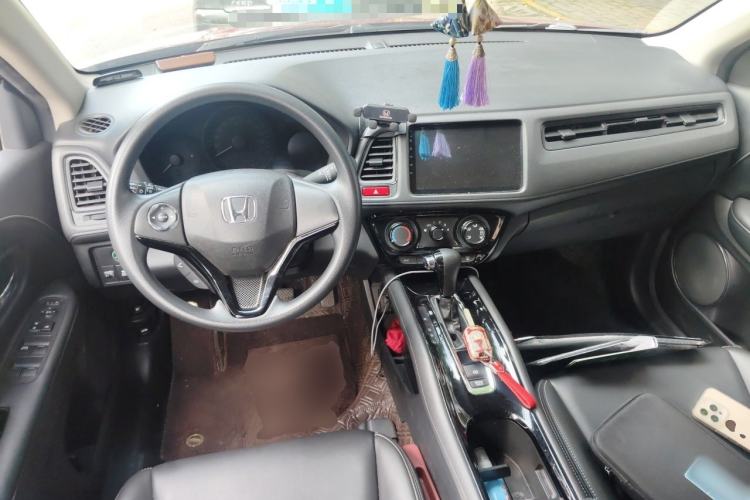 Used Honda Vezel 2017 1.5L CVT 2WD Comfort Model Center Console