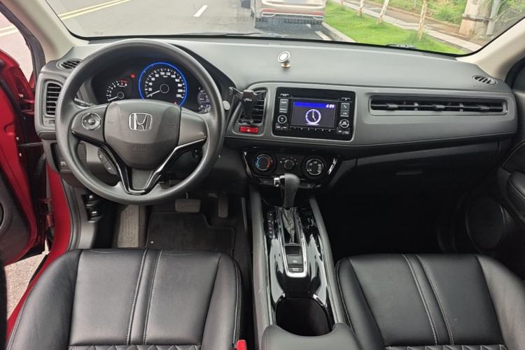 Used Honda Vezel 2017 1.5L CVT 2WD Comfort Model Center Console
