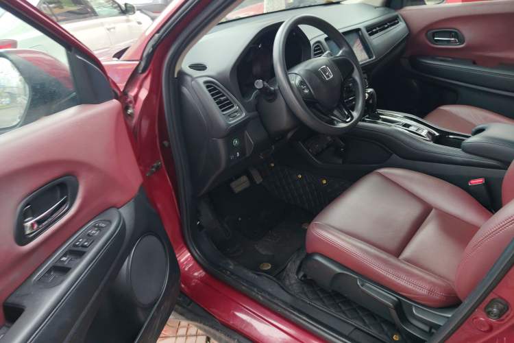 Used Honda Vezel 2017 1.5L CVT 2WD Comfort Model Driver Seat