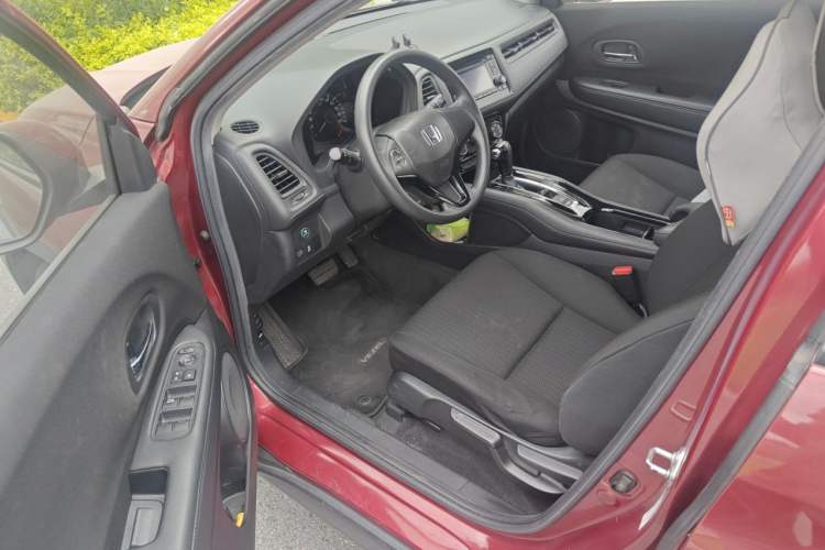 Used Honda Vezel 2017 1.5L CVT 2WD Comfort Model Driver Seat