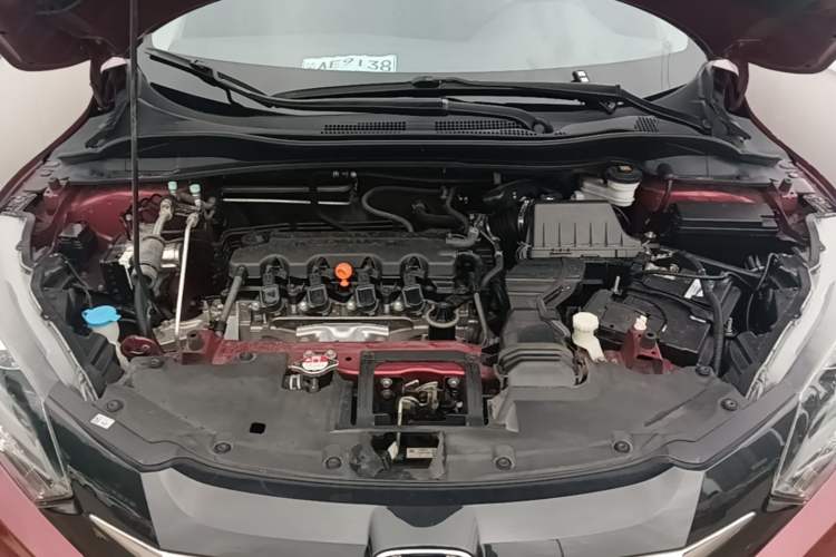 Used Honda Vezel 2017 1.8L CVT Front-Wheel Drive Pioneer Edition Engine Bay