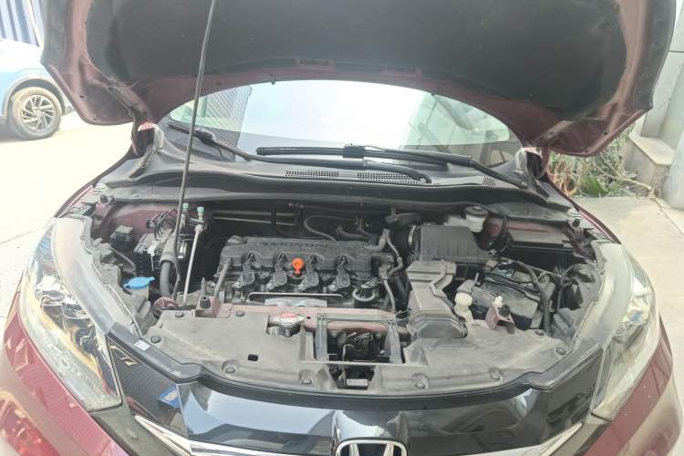 Used Honda Vezel 2017 1.8L CVT Front-Wheel Drive Pioneer Edition Engine Bay