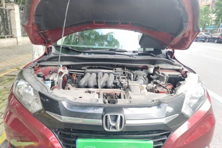 Used Honda Vezel 2017 1.5L CVT 2WD Comfort Model Engine Bay
