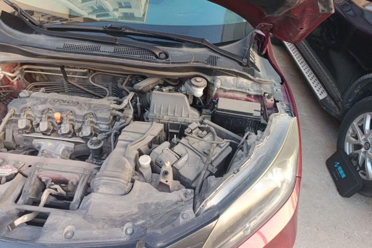Used Honda Vezel 2017 1.8L CVT Two-Wheel Drive Luxury Model Engine Bay Left