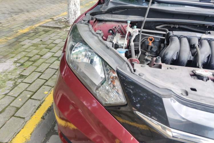 Used Honda Vezel 2017 1.5L CVT 2WD Comfort Model Engine Bay Right