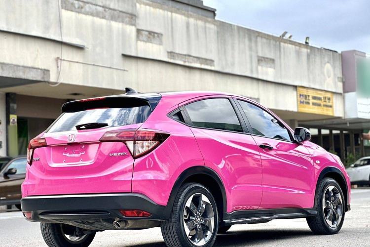 Used Honda Vezel 2017 1.8L CVT Front-Wheel Drive Pioneer Edition Exterior 2