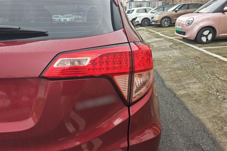 Used Honda Vezel 2017 1.5L CVT 2WD Comfort Model Exterior 3