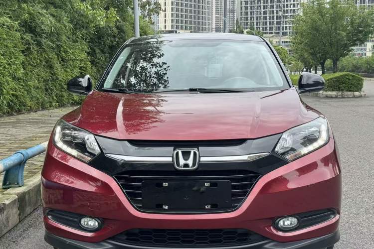 Used Honda Vezel 2017 1.8L CVT Front-Wheel Drive Pioneer Edition Exterior 4