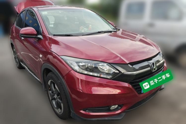 Used Honda Vezel 2017 1.8L CVT Front-Wheel Drive Pioneer Edition Front Right 45 Deg