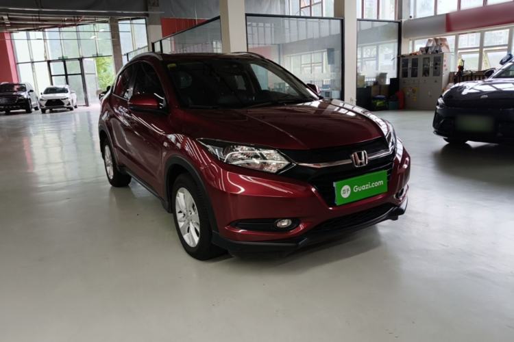 Used Honda Vezel 2017 1.5L CVT 2WD Comfort Model Front Right 45 Deg