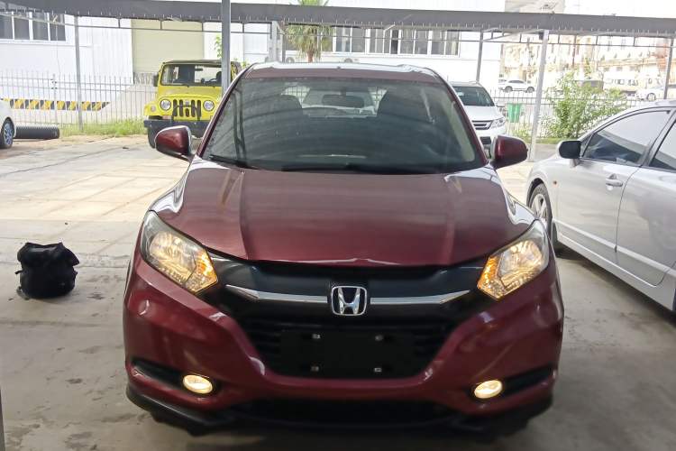 Used Honda Vezel 2017 1.5L CVT 2WD Comfort Model Front