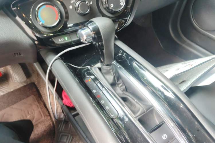 Used Honda Vezel 2017 1.5L CVT 2WD Comfort Model Gear Lever