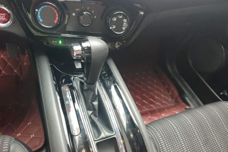 Used Honda Vezel 2017 1.8L CVT Front-Wheel Drive Pioneer Edition Gear Lever
