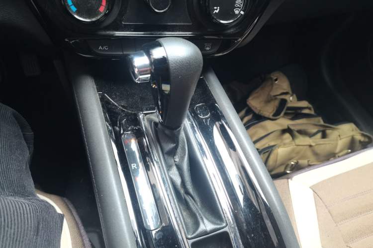 Used Honda Vezel 2017 1.5L CVT 2WD Comfort Model Gear Lever