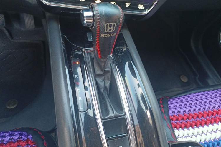 Used Honda Vezel 2017 1.8L CVT Two-Wheel Drive Luxury Model Gear Lever