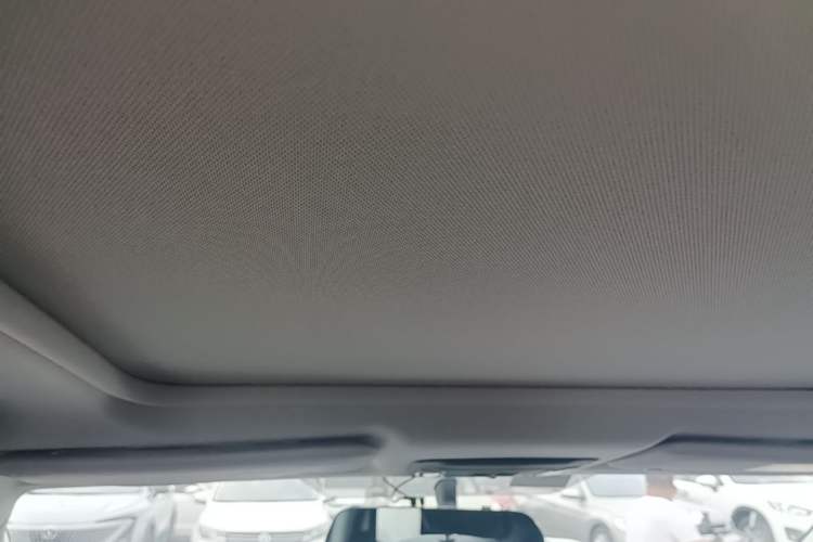 Used Honda Vezel 2017 1.8L CVT Front-Wheel Drive Pioneer Edition Headliner