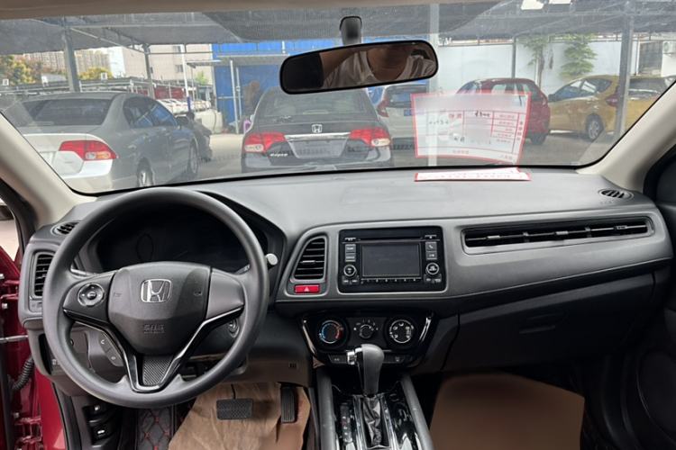 Used Honda Vezel 2017 1.5L CVT 2WD Comfort Model Interior 1