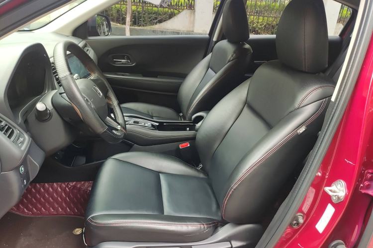 Used Honda Vezel 2017 1.5L CVT 2WD Comfort Model Interior 2