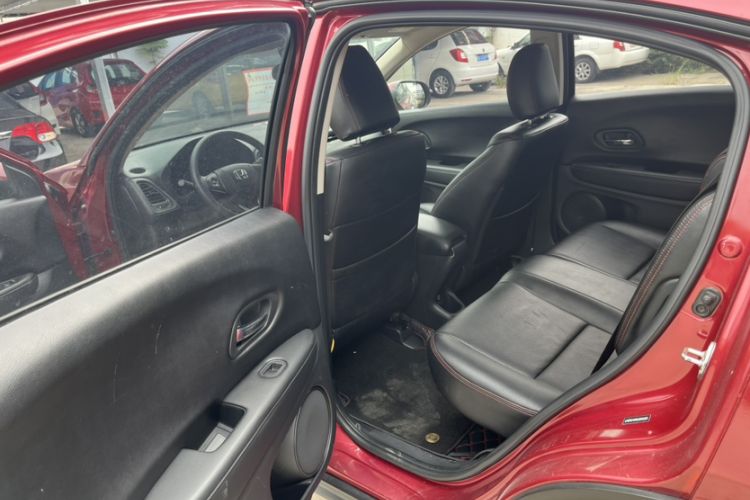 Used Honda Vezel 2017 1.5L CVT 2WD Comfort Model Interior 3