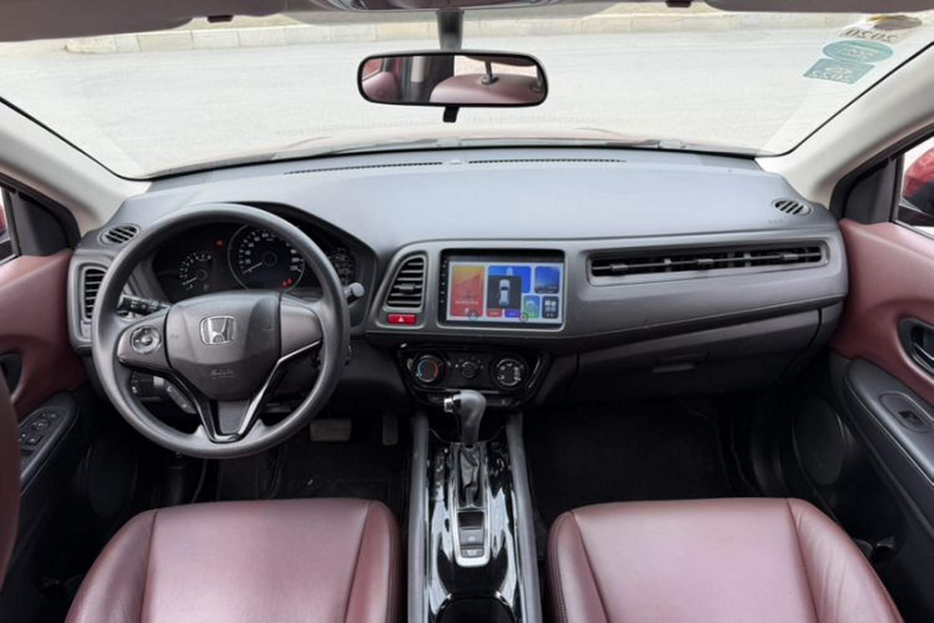 Used Honda Vezel 2017 1.5L CVT 2WD Comfort Model Interior 4