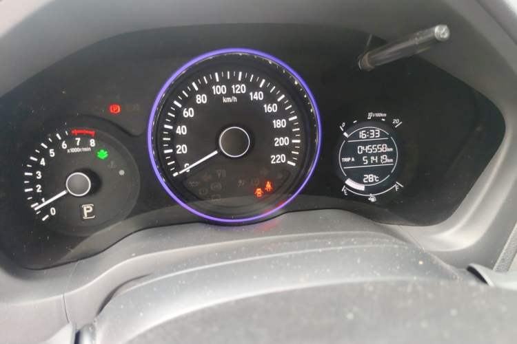 Used Honda Vezel 2017 1.5L CVT 2WD Comfort Model Odometer Close Up