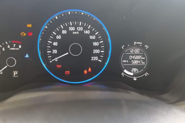 Used Honda Vezel 2017 1.5L CVT 2WD Comfort Model Odometer Close Up