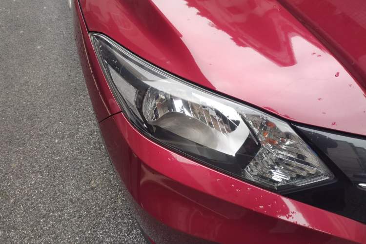 Used Honda Vezel 2017 1.5L CVT 2WD Comfort Model Right Front Headlight