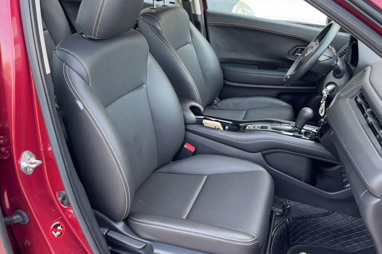 Used Honda Vezel 2017 1.5L CVT 2WD Comfort Model Right Front Seat