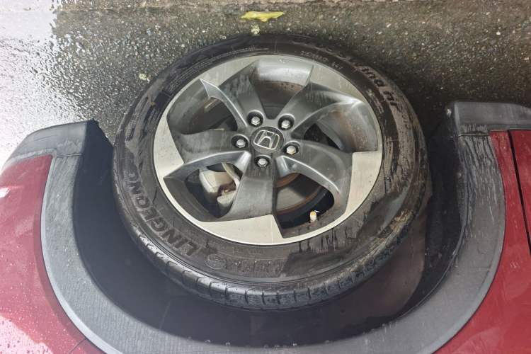 Used Honda Vezel 2017 1.8L CVT Front-Wheel Drive Pioneer Edition Right Front Wheel Hub