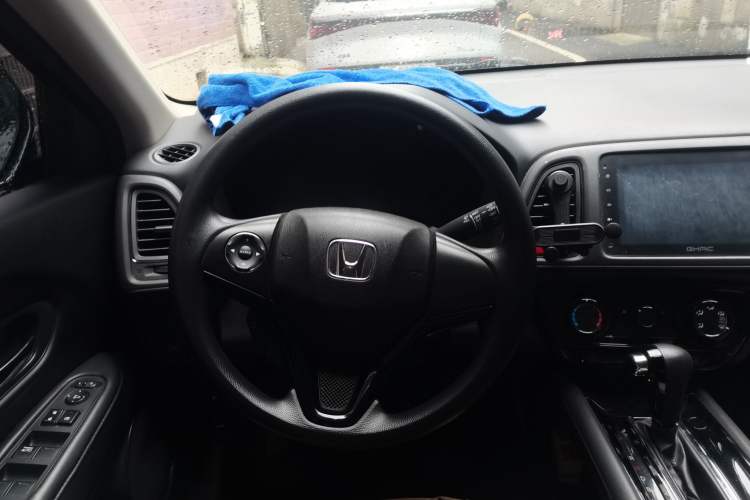 Used Honda Vezel 2017 1.5L CVT 2WD Comfort Model Steering Wheel