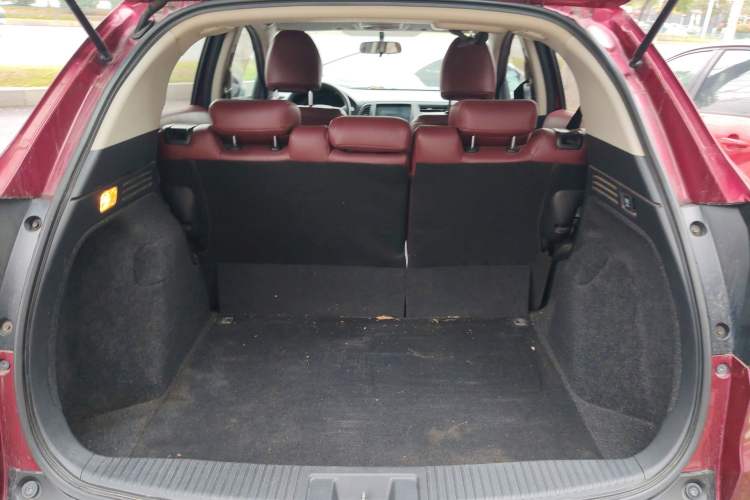 Used Honda Vezel 2017 1.5L CVT 2WD Comfort Model Trunk