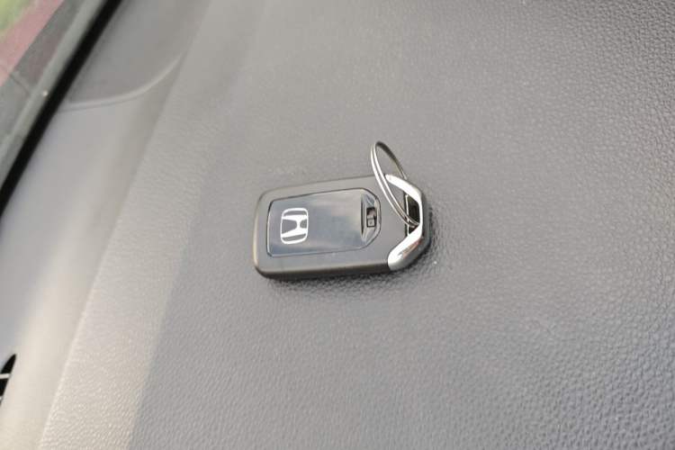 Used Honda Vezel 2017 1.8L CVT Front-Wheel Drive Pioneer Edition Vehicle Key