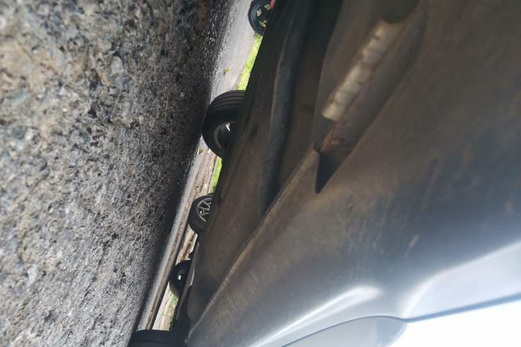 Used Honda Vezel 2017 1.8L CVT Front-Wheel Drive Pioneer Edition Chassis Front Left