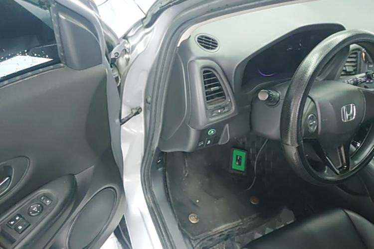 Used Honda Vezel 2017 1.5L CVT 2WD Comfort Model Driver Seat