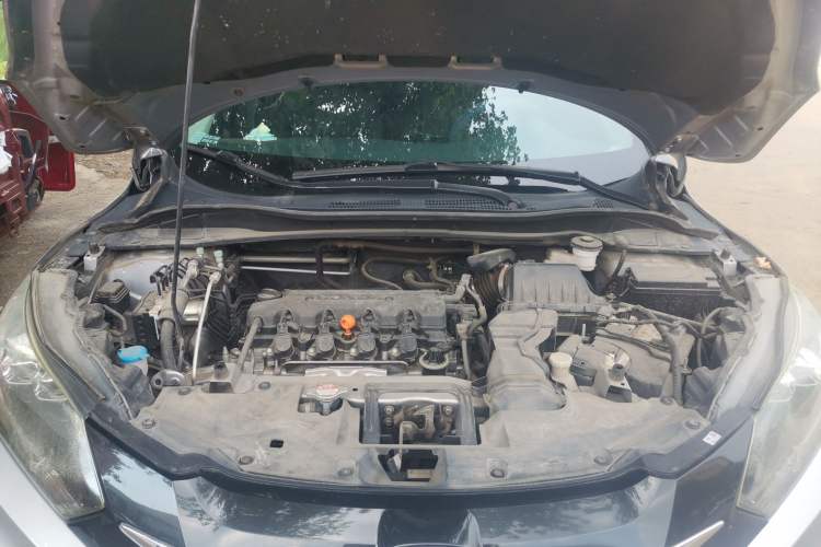 Used Honda Vezel 2017 1.8L CVT Front-Wheel Drive Pioneer Edition Engine Bay