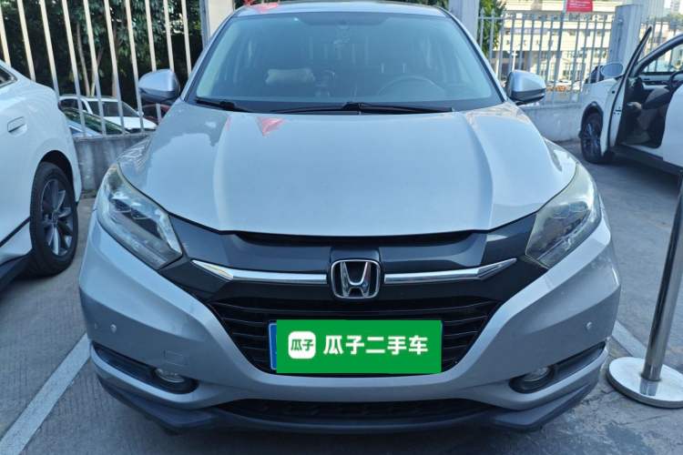 Used Honda Vezel 2017 1.8L CVT Front-Wheel Drive Pioneer Edition Front