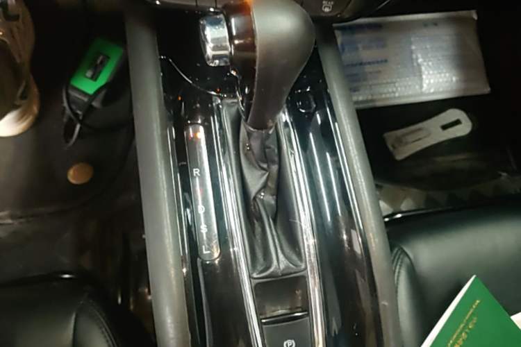 Used Honda Vezel 2017 1.5L CVT 2WD Comfort Model Gear Lever