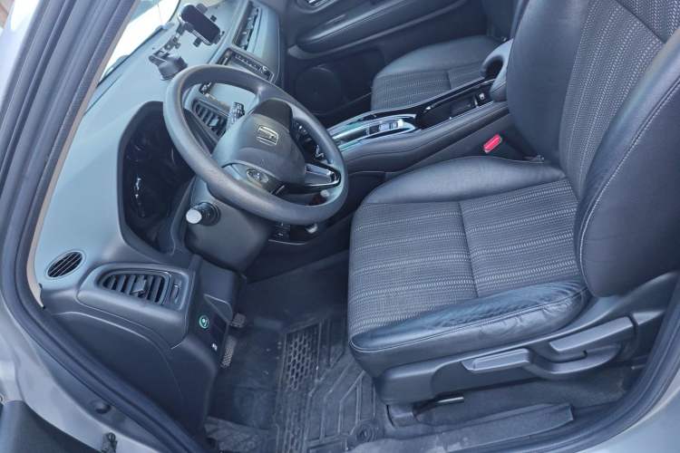 Used Honda Vezel 2017 1.8L CVT Front-Wheel Drive Pioneer Edition Left Front Seat
