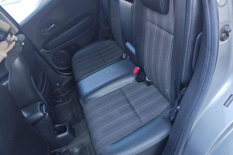 Used Honda Vezel 2017 1.8L CVT Front-Wheel Drive Pioneer Edition Left Rear Seat