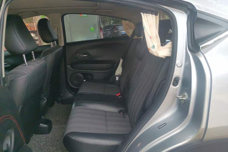 Used Honda Vezel 2017 1.8L CVT Front-Wheel Drive Pioneer Edition Left Rear Seat