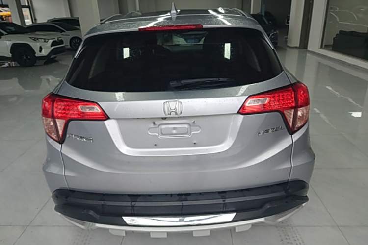 Used Honda Vezel 2017 1.5L CVT 2WD Comfort Model Rear