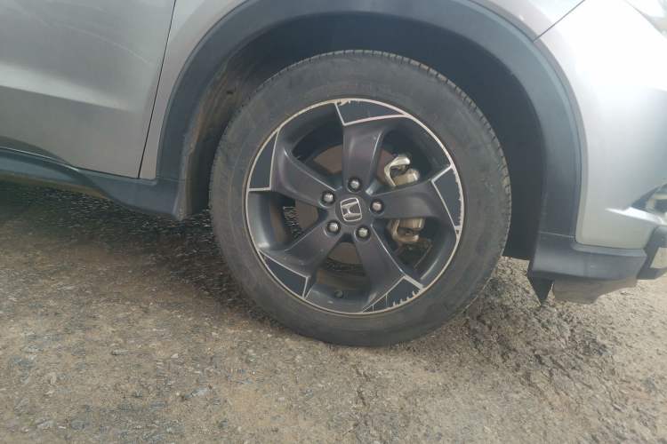 Used Honda Vezel 2017 1.8L CVT Front-Wheel Drive Pioneer Edition Right Front Wheel Hub