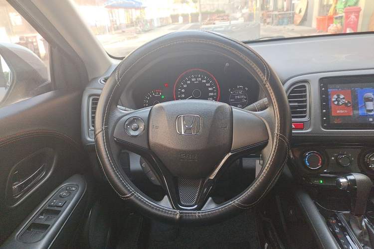 Used Honda Vezel 2017 1.5L CVT 2WD Comfort Model Steering Wheel