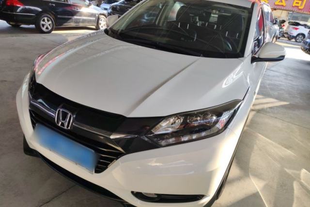 Ojetý Honda Vezel 2017 1.8L CVT Front-Wheel Drive Pioneer Edition