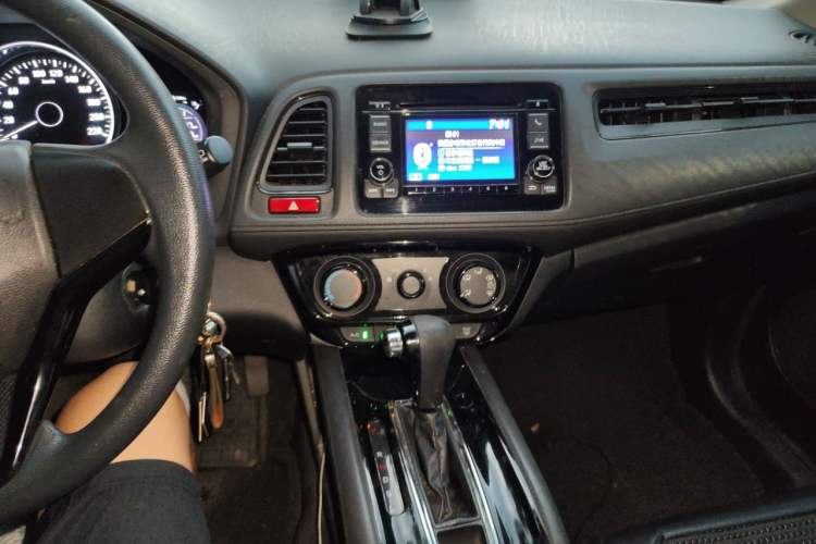 Used Honda Vezel 2017 1.5L CVT 2WD Comfort Model Audio And AC Panel