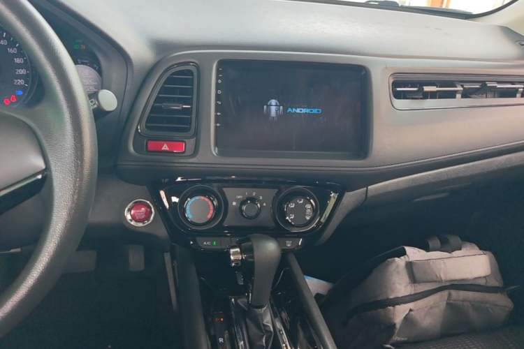 Used Honda Vezel 2017 1.8L CVT 2WD Elite Model Audio And AC Panel