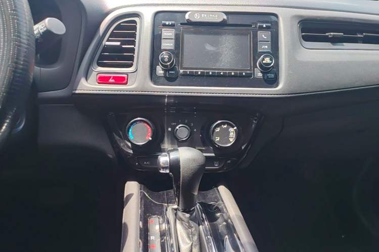 Used Honda Vezel 2017 1.5L CVT 2WD Comfort Model Audio And AC Panel