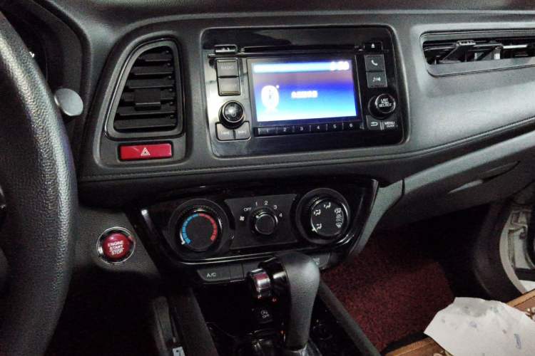 Used Honda Vezel 2017 1.8L CVT 2WD Elite Model Audio And AC Panel