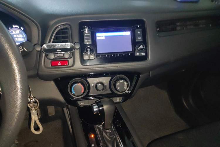 Used Honda Vezel 2017 1.5L CVT 2WD Comfort Model Audio And AC Panel
