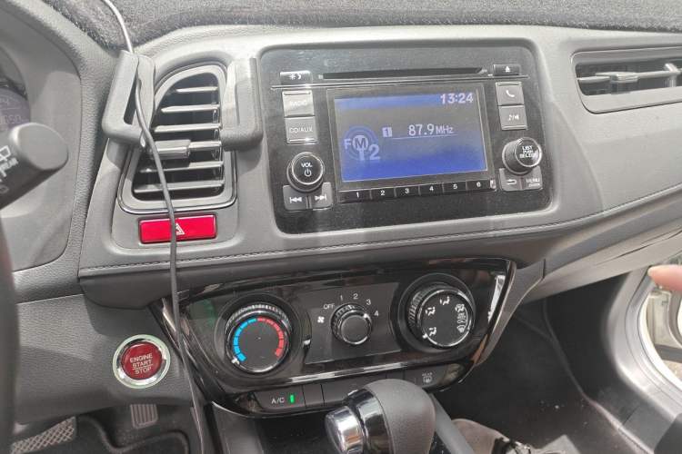 Used Honda Vezel 2017 1.8L CVT 2WD Elite Model Audio And AC Panel
